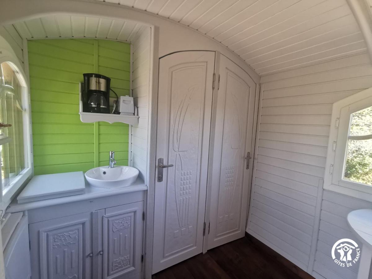 Les Hotes De La Combe Mouis Creissan Ngoại thất bức ảnh